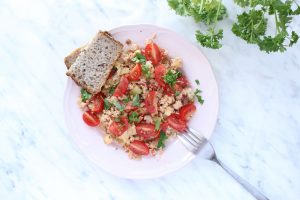 Tofucznica z pomidorami i ziołami